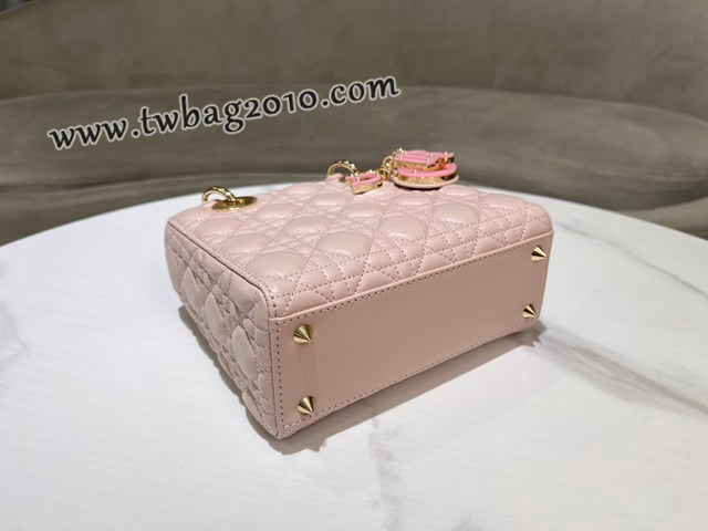 Dior专柜新款迪奥高仿原单彩琳琅扣Lady Dior手袋四格手提女包 djfk1471